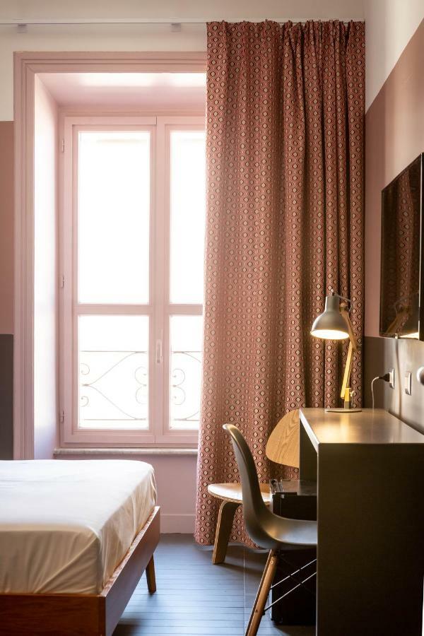 Modo Rooms & Suite Rome Bagian luar foto